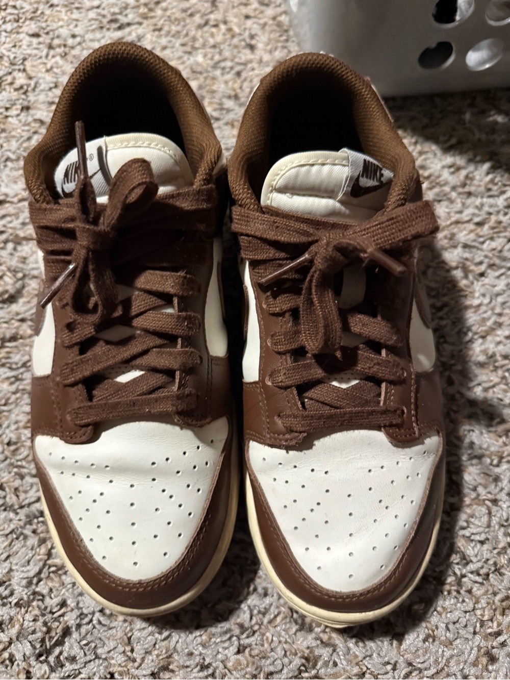 Nike women’s Low-Top Sneakers in Brown and Cream